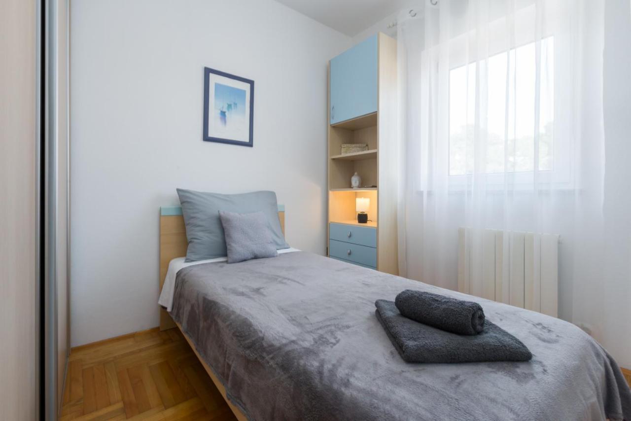 PUY Apartments Emil מראה חיצוני תמונה
