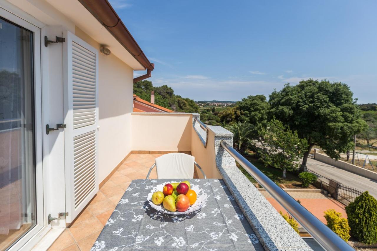 PUY Apartments Emil מראה חיצוני תמונה